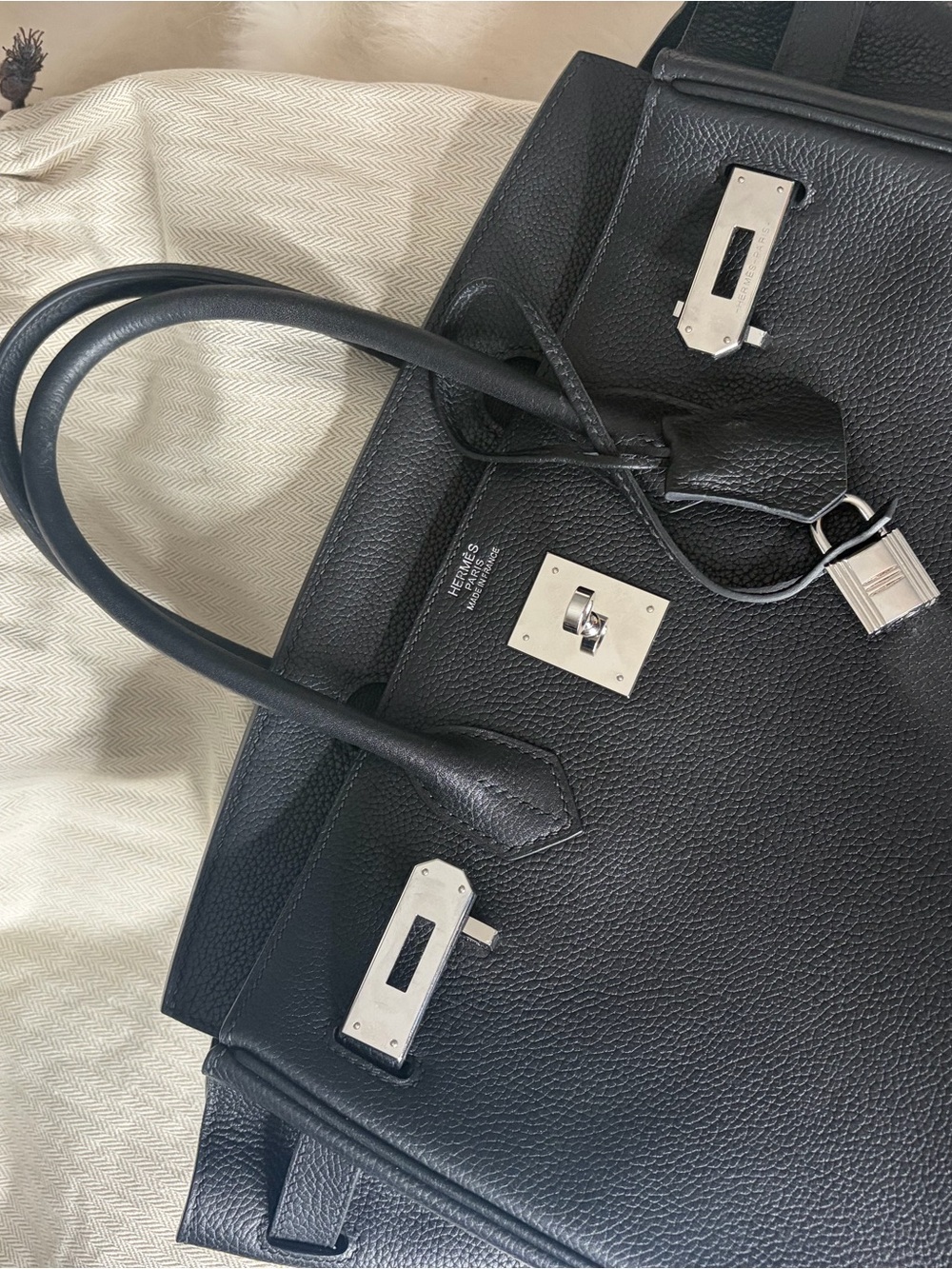 Black Leather Satchel Handbag with Silver Hardware 30 size - Picture 2 of 16